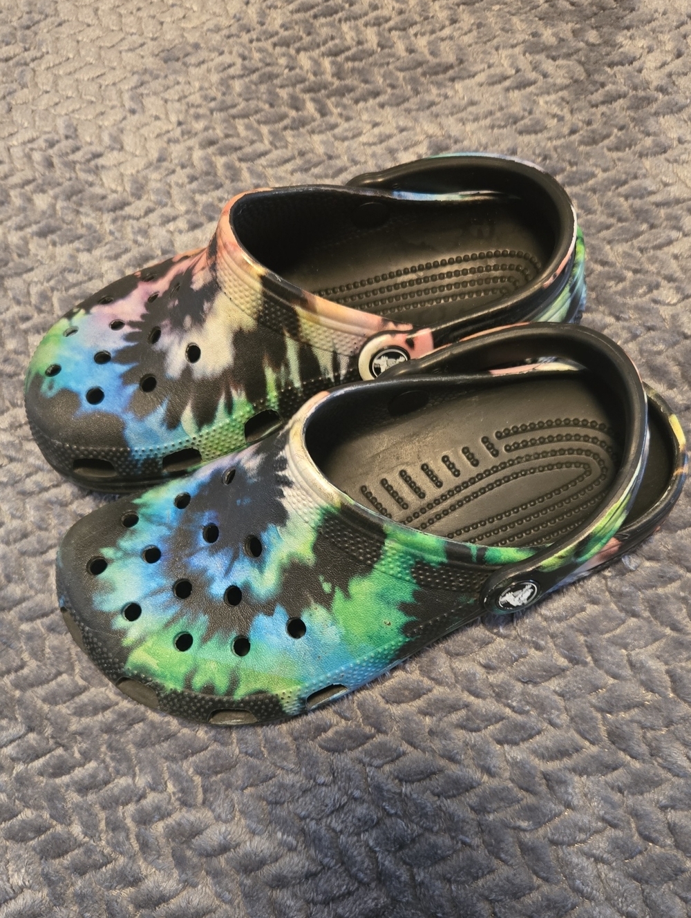 CROCS Kids Tie-Dye Classic Clog in Green, Blue, Pink and Black